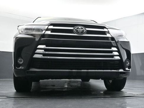 Used 2019 Toyota Highlander Limited image 28