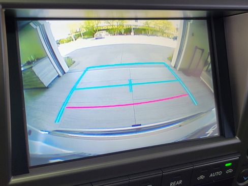 Used 2019 Lexus GX 460 image 25