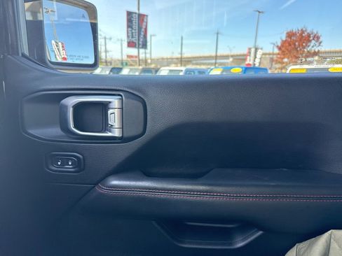 Used 2020 Jeep Gladiator Rubicon image 31