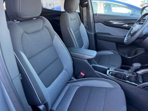 Used 2025 Chevrolet TrailBlazer LT image 34