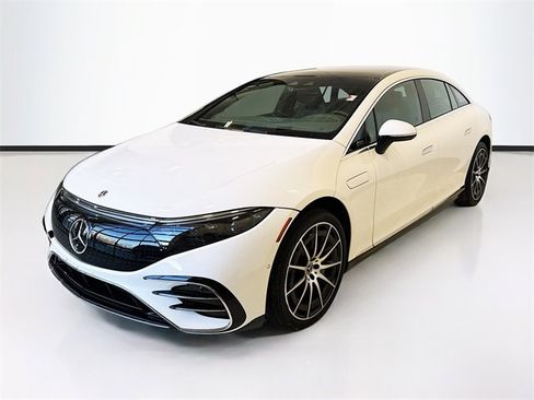 Used 2022 Mercedes-Benz EQS 580 4MATIC Sedan image 1