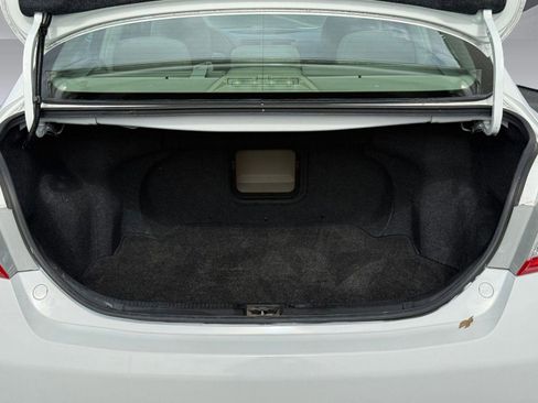 Used 2011 Toyota Camry XLE image 30