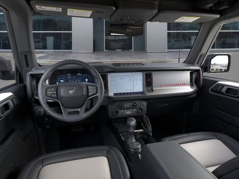 New 2026 Ford Bronco Outer Banks w/ Sasquatch Package image 11