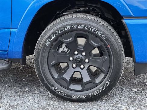 New 2026 RAM 1500 4x4 Crew Cab image 25