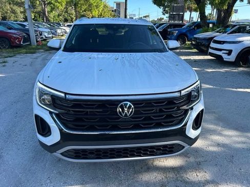 Used 2024 Volkswagen Atlas Cross Sport SE FWD image 15