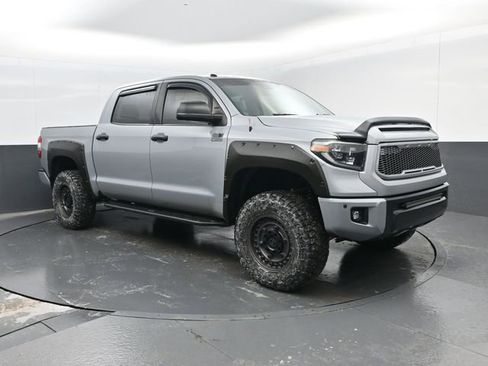 Used 2019 Toyota Tundra SR5 w/ TRD Off Road Package image 3