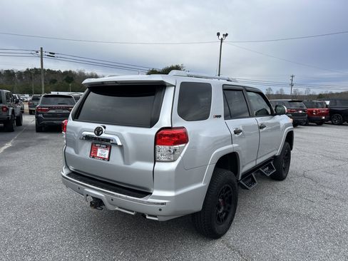 Used 2013 Toyota 4Runner SR5 w/ Convenience Pkg image 6