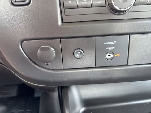 New 2026 GMC Savana 3500 w/ Driver Convenience Package image 5