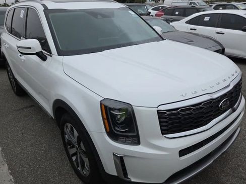 Used 2020 Kia Telluride S FWD image 1