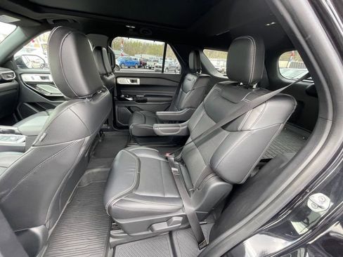 Used 2022 Ford Explorer ST w/ Equipment Group 401A AWD/4WD image 18