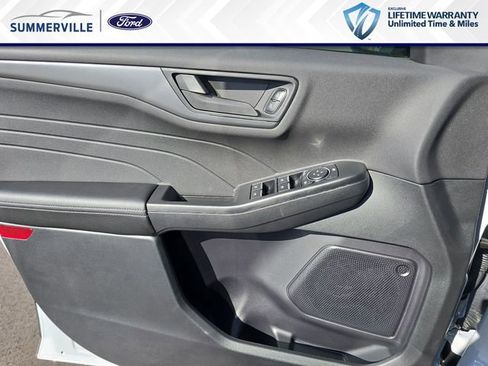 New 2026 Ford Escape Active image 28