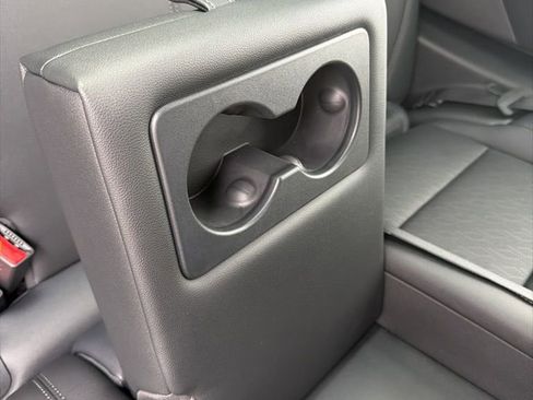 New 2026 Chevrolet Equinox LT w/ Convenience Package II image 34