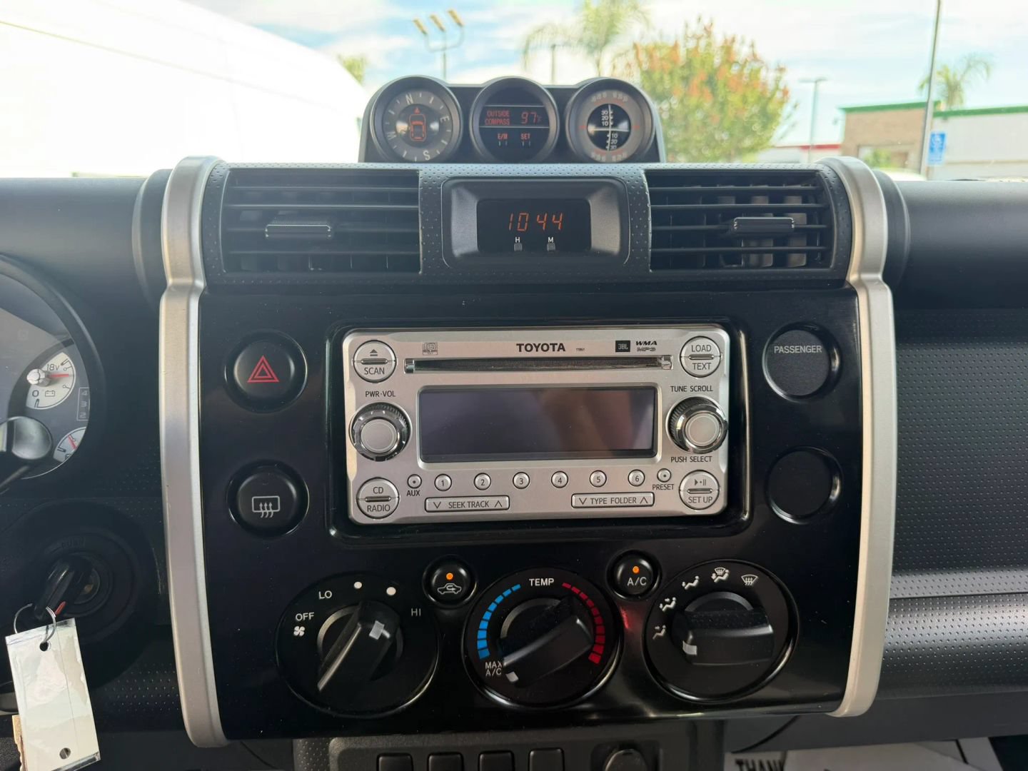 Used 2014 Toyota FJ Cruiser 4WD w/ Upgrade Package image 24