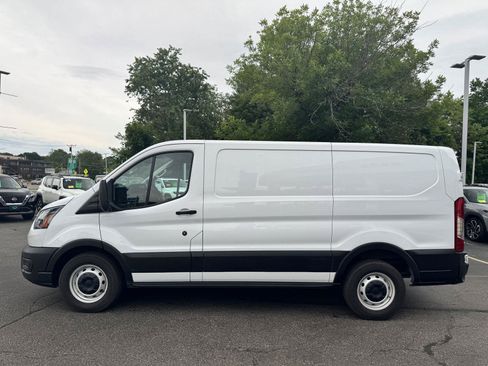 Used 2023 Ford Transit 150 Low Roof RWD image 4