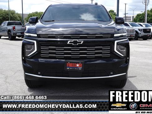 New 2026 Chevrolet Suburban High Country AWD/4WD image 2