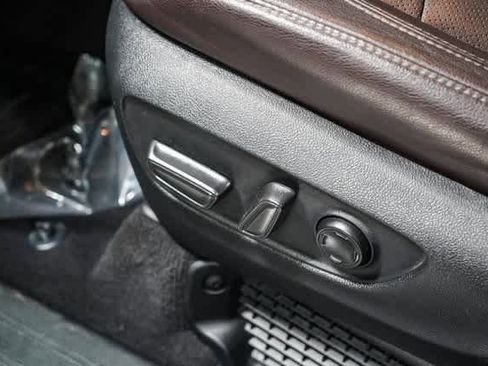 Certified 2023 Toyota Sienna Platinum image 24