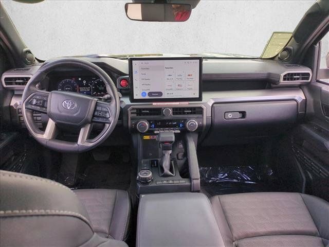 Used 2025 Toyota 4Runner TRD Off-Road Premium AWD/4WD image 18