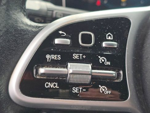 Certified 2021 Mercedes-Benz GLB 250 4MATIC image 24