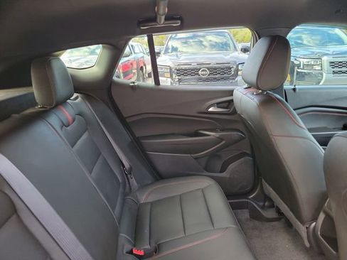 Used 2025 Chevrolet Trax RS w/ Driver Confidence Package image 30