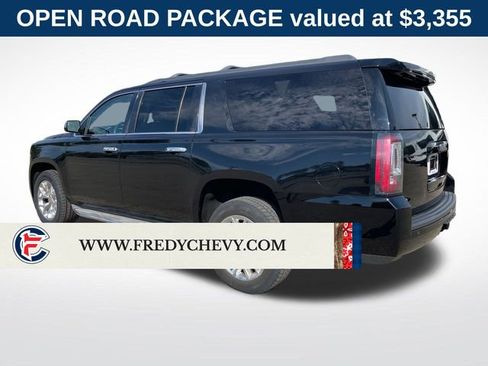 Used 2015 GMC Yukon XL SLT w/ Open Road Package AWD/4WD image 3