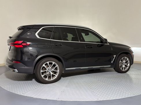 Certified 2024 BMW X5 xDrive40i w/ Premium Package AWD/4WD image 8
