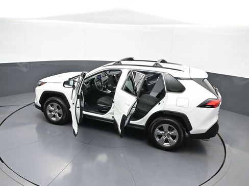 Certified 2024 Toyota RAV4 LE AWD/4WD image 43
