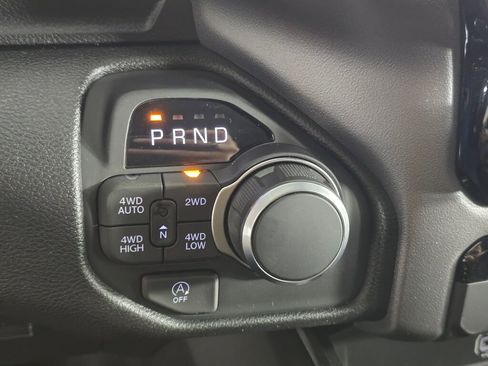 New 2026 RAM 1500 Big Horn w/ Sport Appearance Package AWD/4WD image 35
