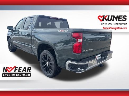 Used 2025 Chevrolet Silverado 1500 LT image 9