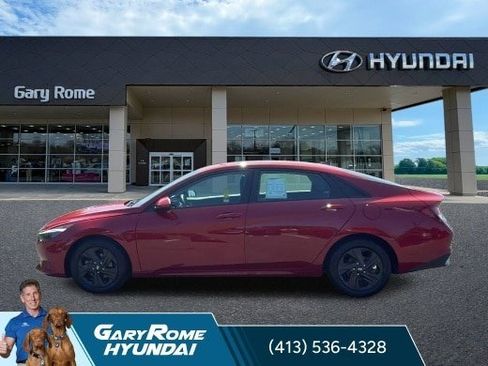 Used 2023 Hyundai Elantra SEL FWD image 5