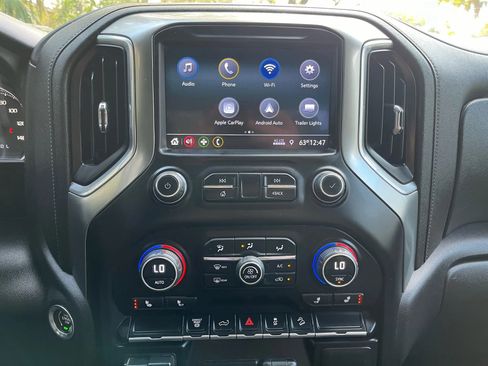 Used 2023 Chevrolet Silverado 2500 LT w/ Convenience Package image 18