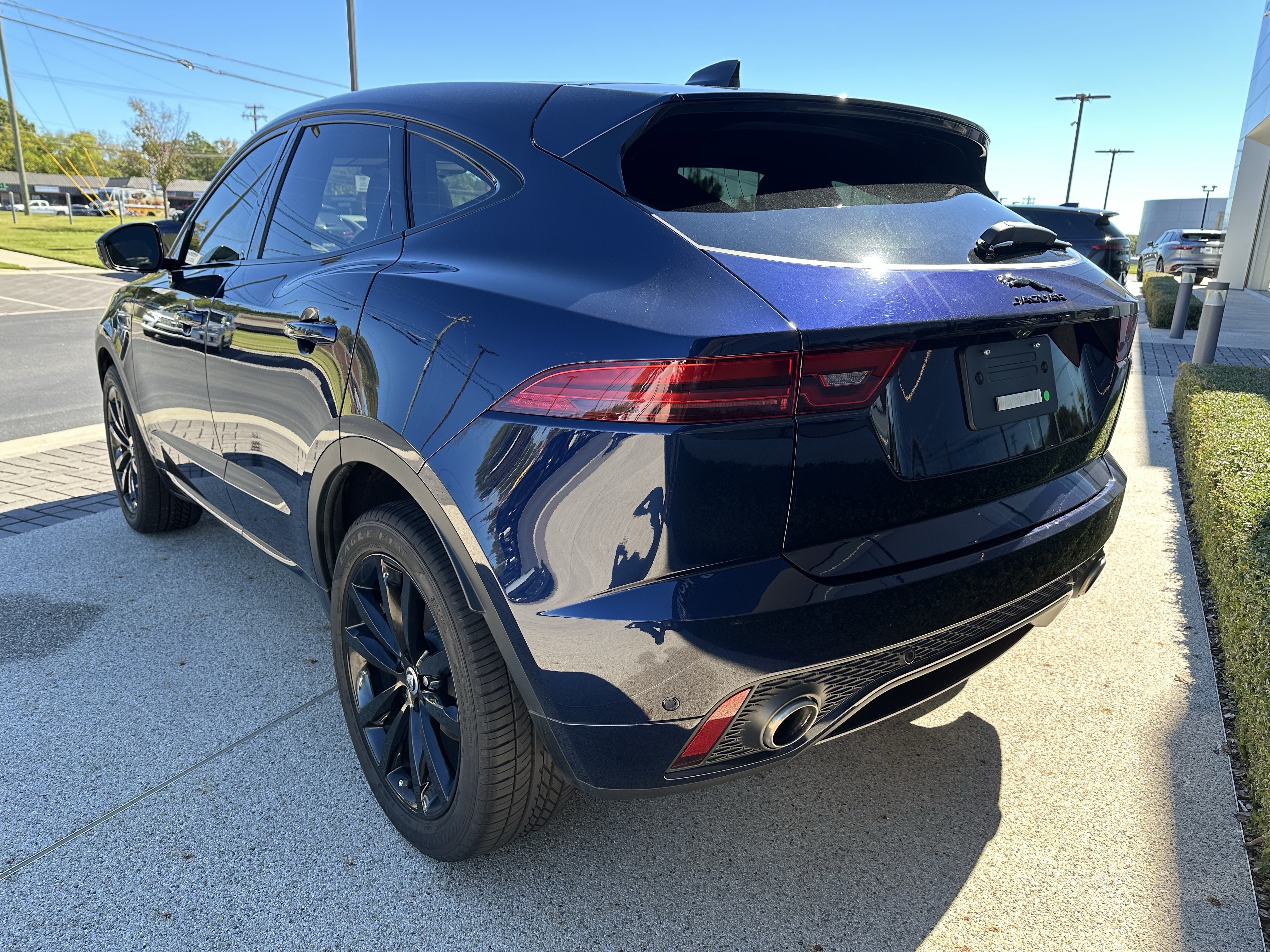Used 2024 Jaguar E-PACE R-Dynamic SE AWD/4WD image 5