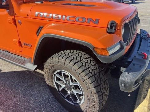 Used 2025 Jeep Gladiator Rubicon image 9