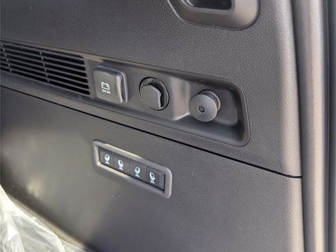 New 2026 Jeep Grand Wagoneer 4WD image 12
