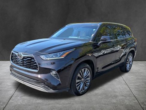 Used 2020 Toyota Highlander Platinum image 8