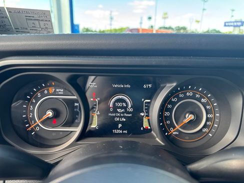 Used 2026 Jeep Gladiator Mojave AWD/4WD image 24