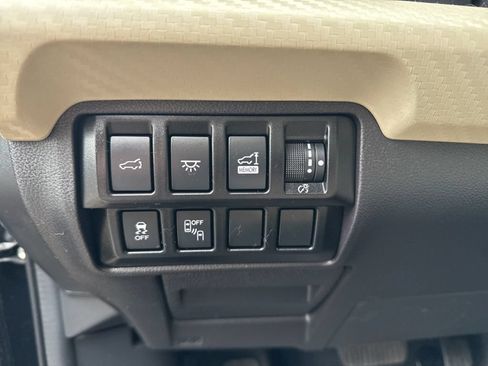 Used 2022 Subaru Ascent Premium w/ Convenience Package AWD/4WD image 15