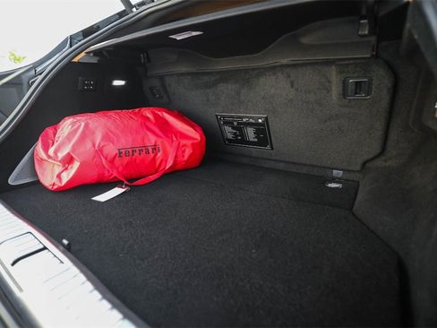 Certified 2024 Ferrari Purosangue Base image 18