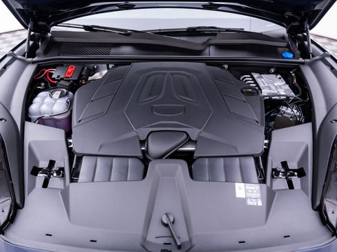 New 2026 Porsche Cayenne image 30