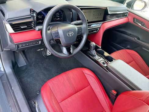 Used 2026 Toyota Camry XSE FWD image 9