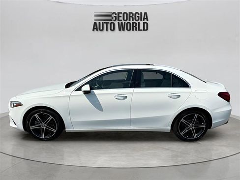 Used 2019 Mercedes-Benz A 220 image 2