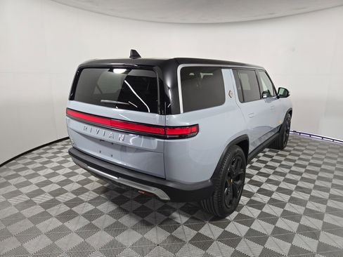 Used 2024 Rivian R1S Adventure AWD/4WD image 5