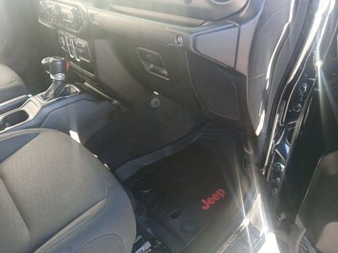 Used 2020 Jeep Gladiator Sport w/ Quick Order Package 24S image 26