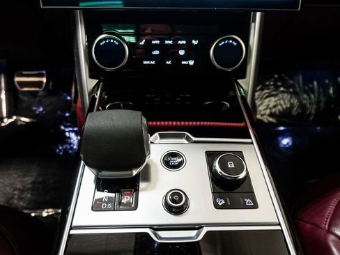 Used 2023 Land Rover Range Rover SE image 29