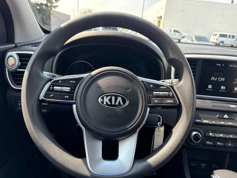 Used 2022 Kia Sportage LX FWD image 19