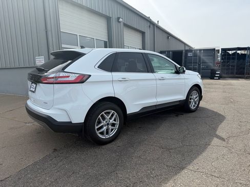 Used 2024 Ford Edge SEL AWD/4WD image 4