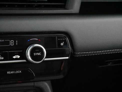 Used 2023 Honda Pilot EX-L image 31