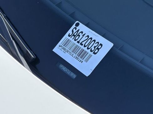 Used 2018 Porsche Panamera 4S image 31