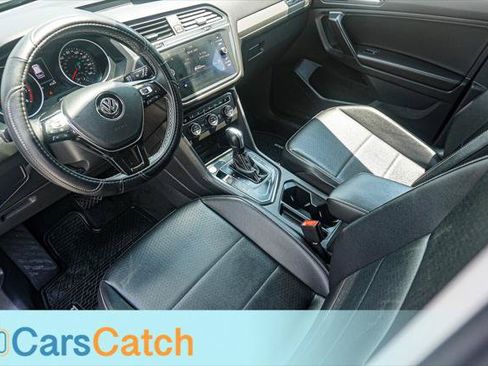Used 2021 Volkswagen Tiguan SE FWD image 17
