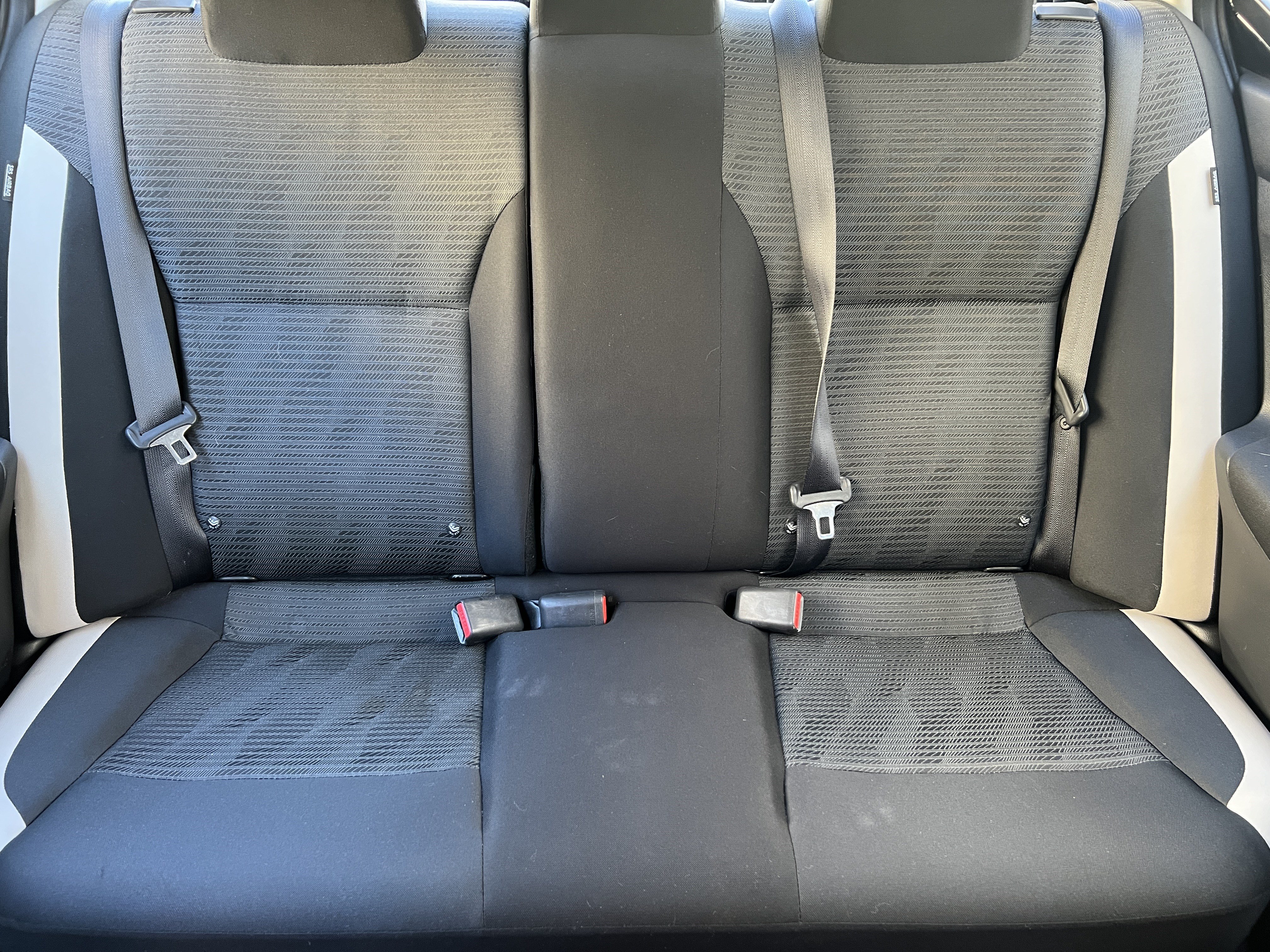 Used 2021 Nissan Versa SV FWD image 15