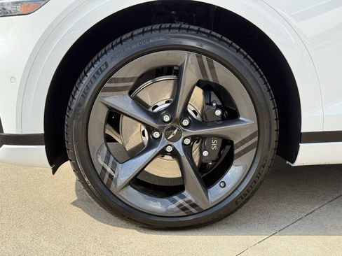 Used 2026 Genesis GV70 3.5T Sport Prestige image 12